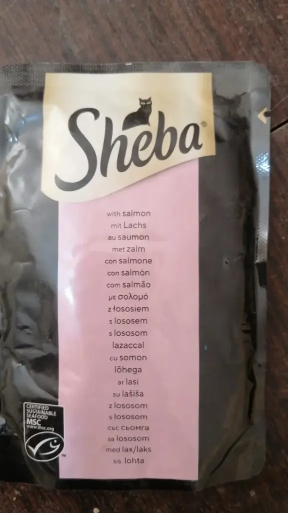 Sheba Complete Wet Food For Adult Cat With Salmon 85 g